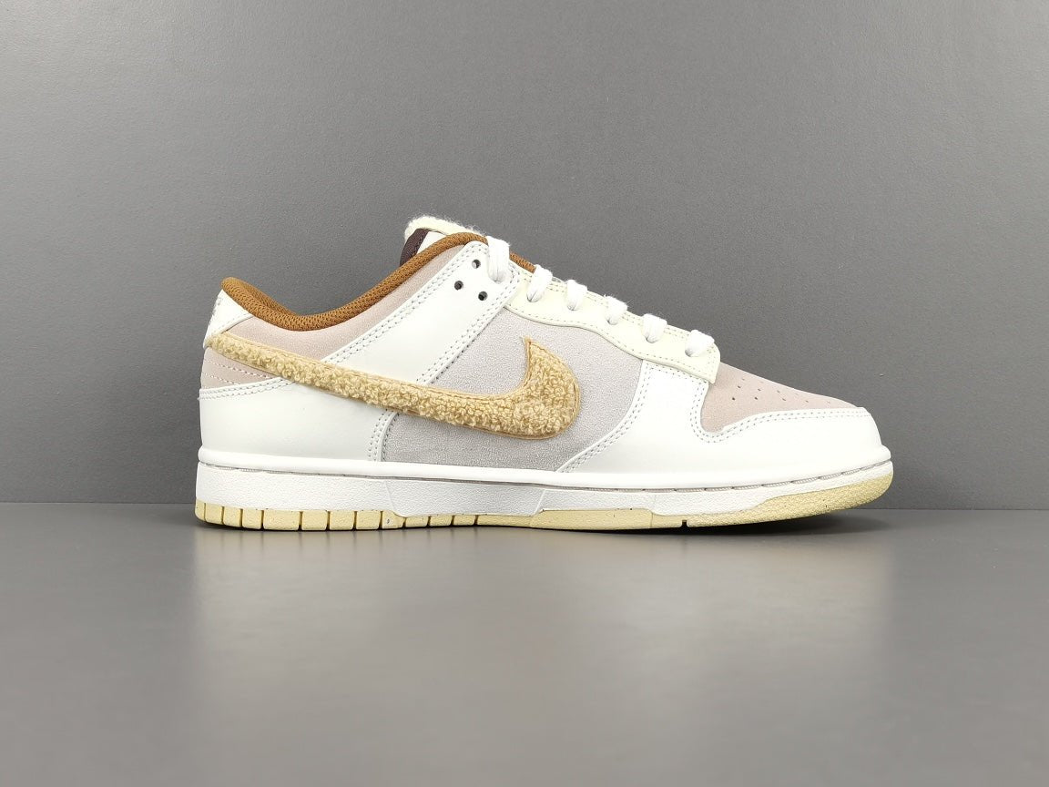 NIKE DUNK x ANNÉE DU LAPIN FOSSILE STONE