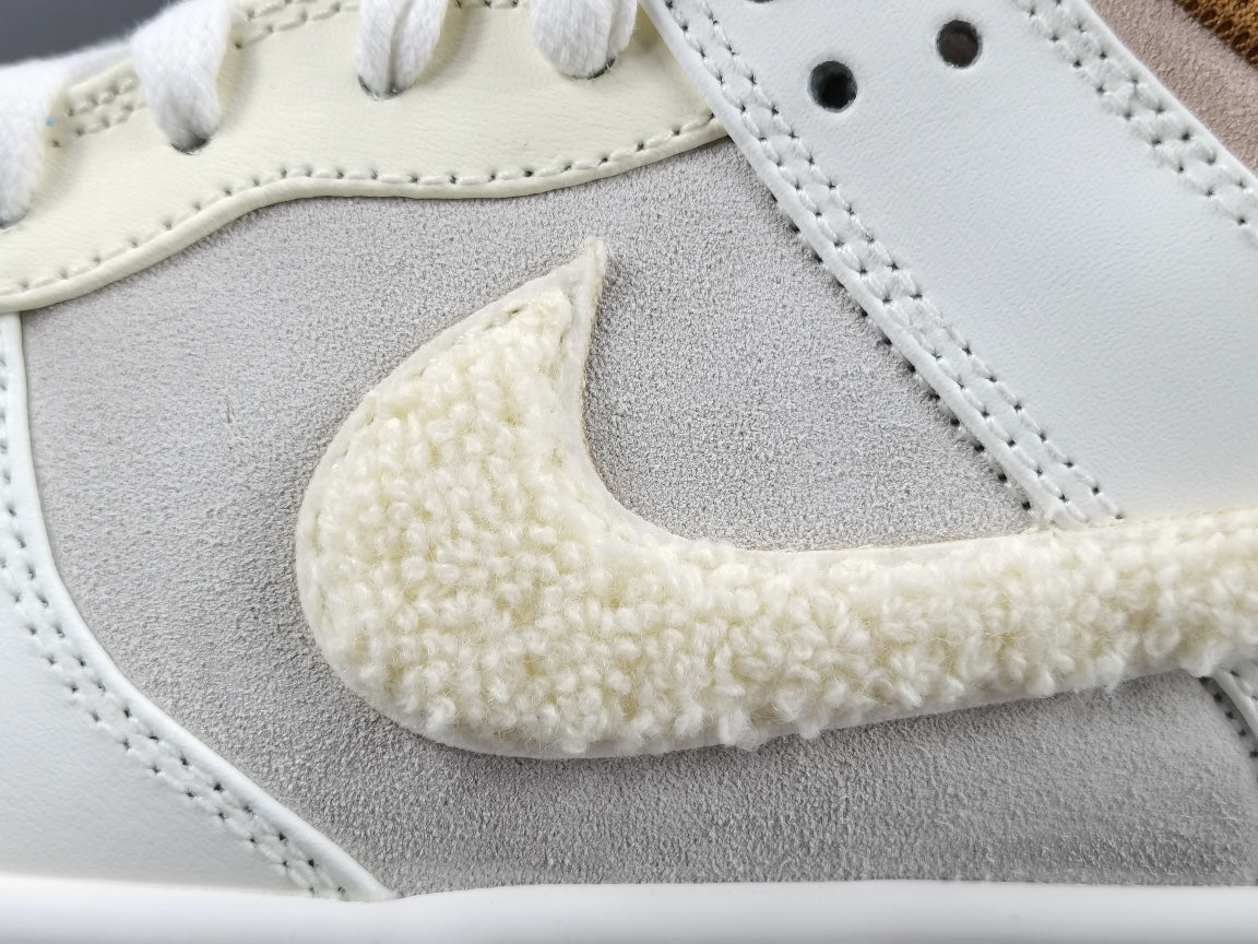 NIKE DUNK x ANNÉE DU LAPIN FOSSILE STONE