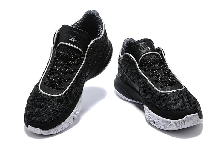 NIKE LEBRON 20 x NOIR BLANC