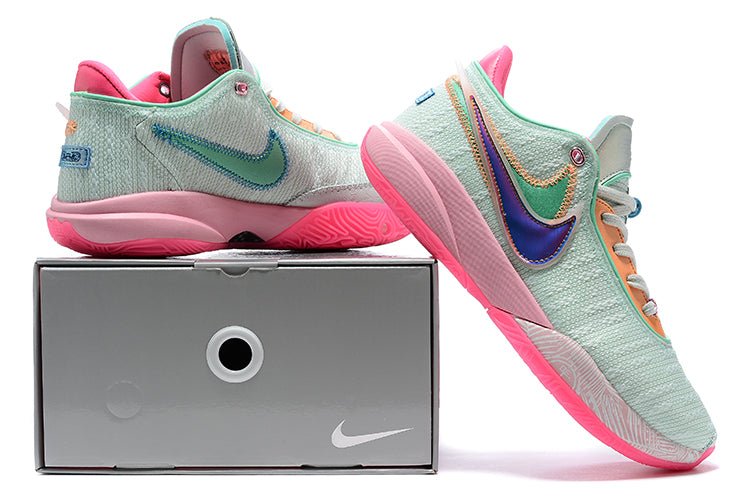 NIKE LEBRON 20 x MACHINE À REMONTER LE TEMPS