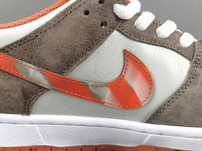 NIKE SB DUNK x CRUSHED DC