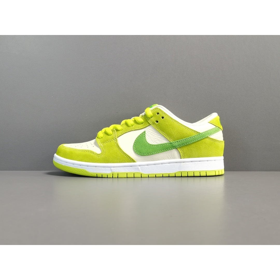 NIKE SB DUNK x POMME VERTE