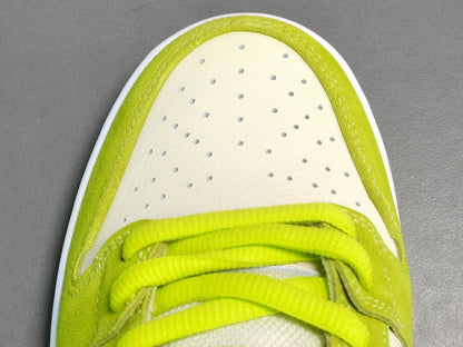 NIKE SB DUNK x POMME VERTE