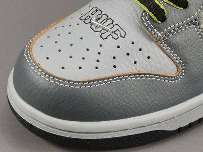 NIKE SB DUNK x HUF (AMIS ET FAMILLE)