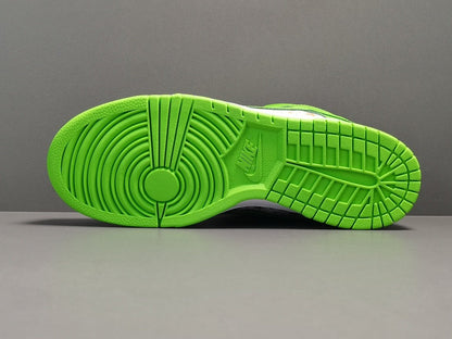 NIKE SB DUNK x SUPREME STARS VERT MOYEN