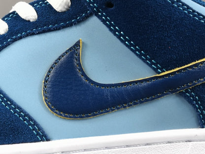 NIKE SB DUNK x POURQUOI SI TRISTE ?