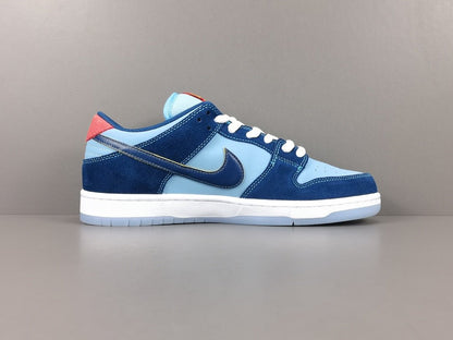 NIKE SB DUNK x POURQUOI SI TRISTE ?