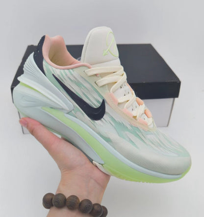 NIKE ZOOM GT CUT 2 x VERT À PEINE