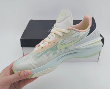 NIKE ZOOM GT CUT 2 x VERT À PEINE