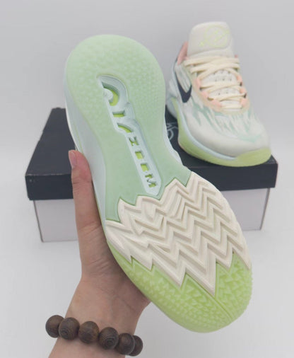 NIKE ZOOM GT CUT 2 x VERT À PEINE