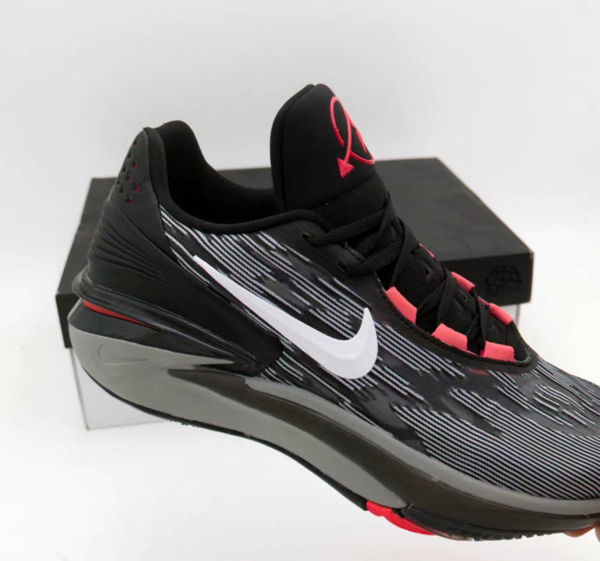 NIKE ZOOM GT CUT 2 x NOIR ROUGE VIF