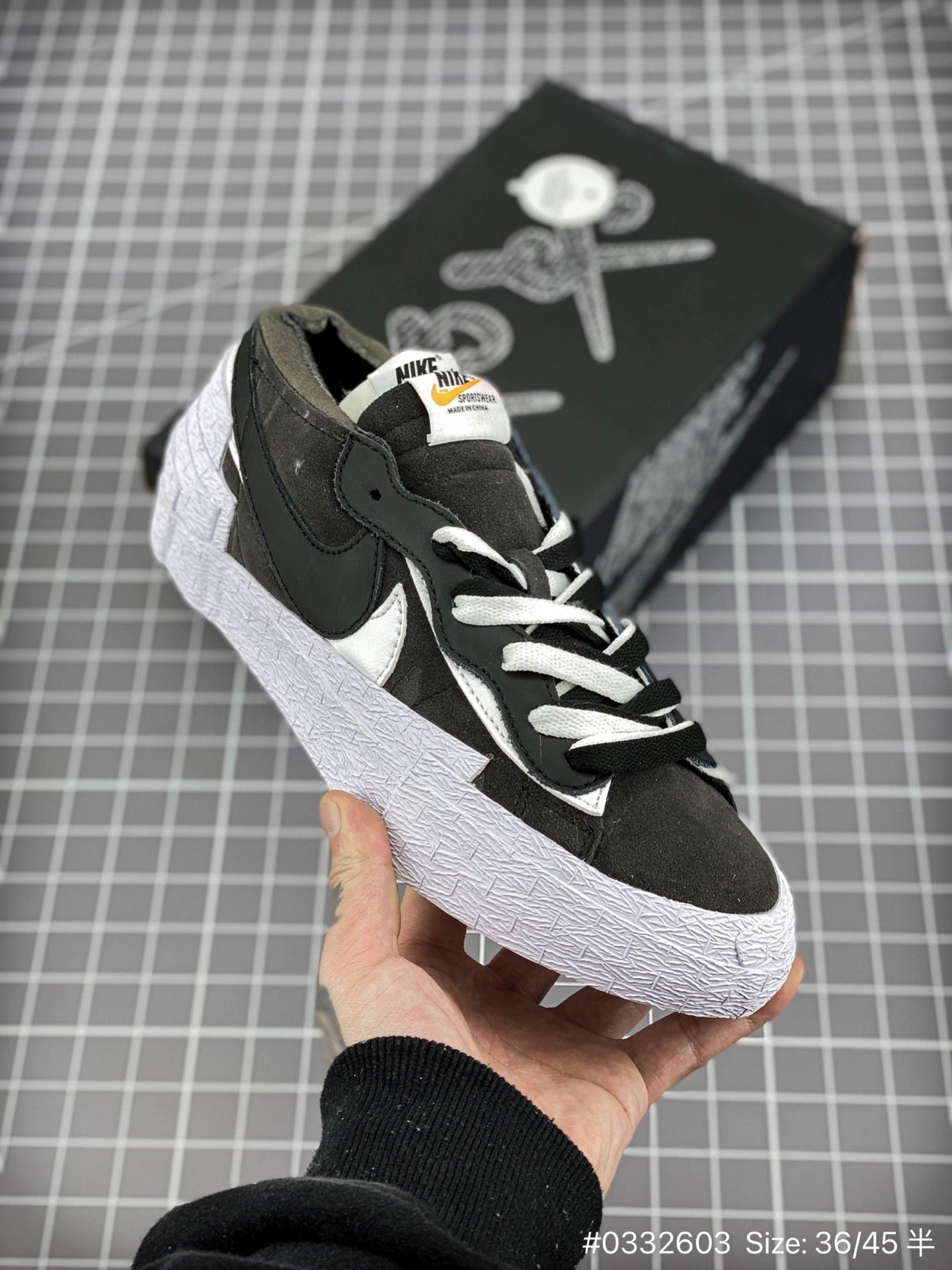 Sacai x Nike Blazer « Gris fer »