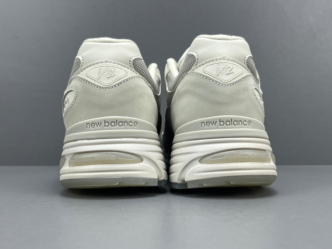 STONE ISLAND x 991v2 FABRIQUÉ EN ANGLETERRE GHOST PACK BEIGE