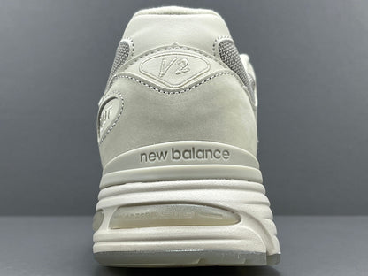 STONE ISLAND x 991v2 FABRIQUÉ EN ANGLETERRE GHOST PACK BEIGE