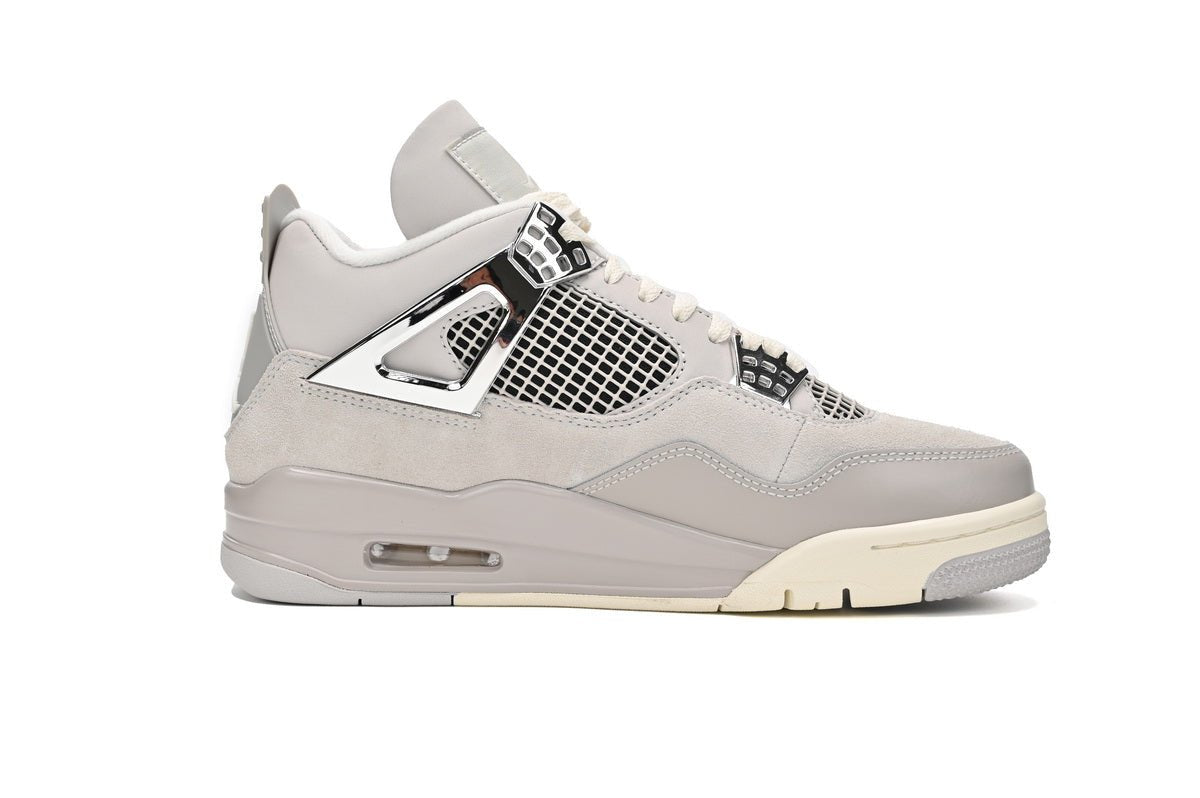Air Jordan 4 WMNS « Frozen Moments »
