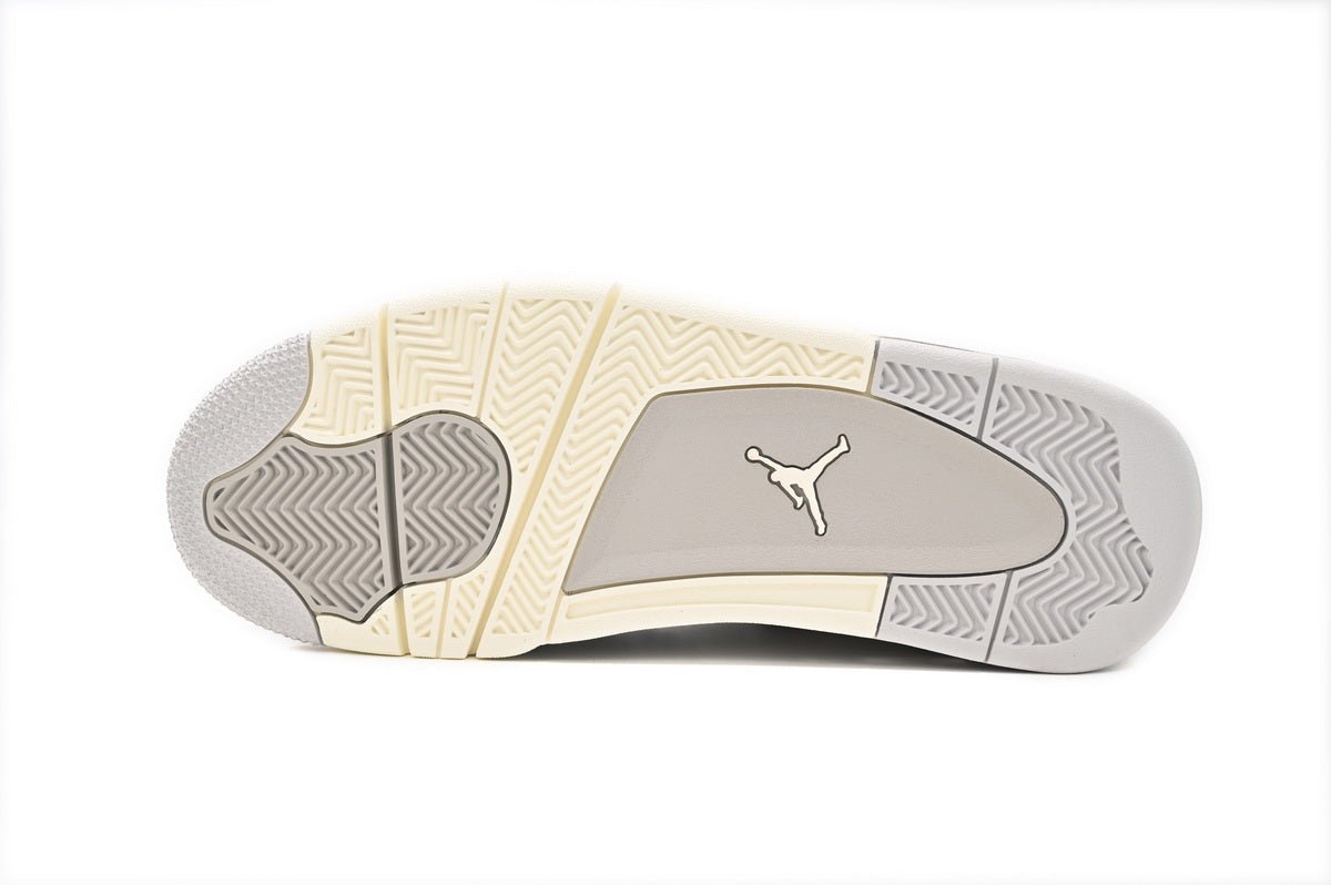 Air Jordan 4 WMNS « Frozen Moments »