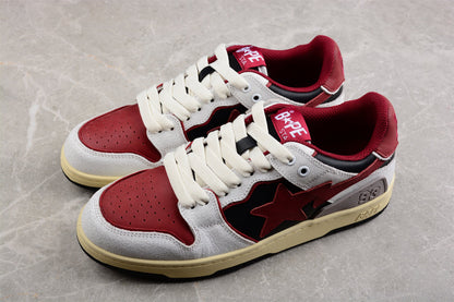 Baskets basses BAPE STA rouges, blanches et noires