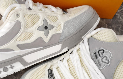 Baskets Louis Vuitton LV Skate grises