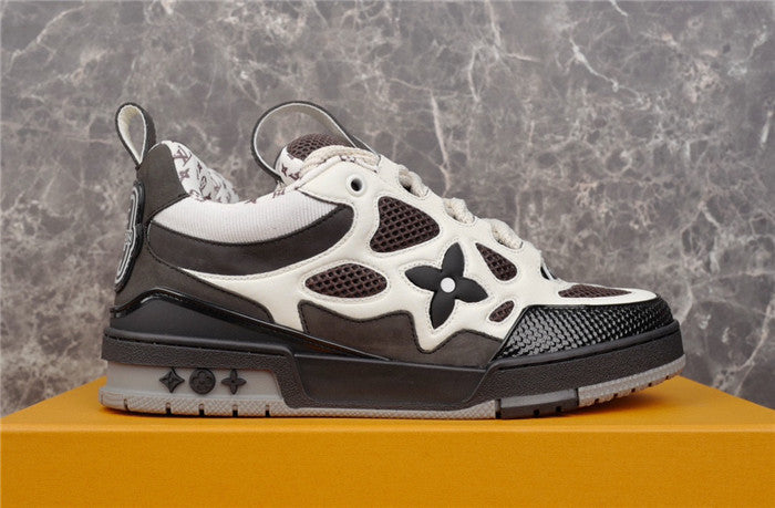 Baskets Louis Vuitton LV Skate blanches et noires