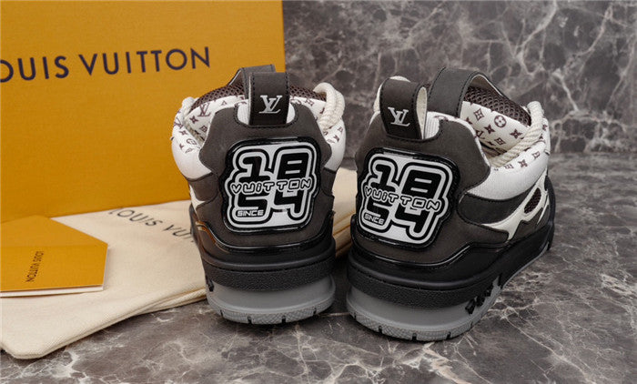 Baskets Louis Vuitton LV Skate blanches et noires