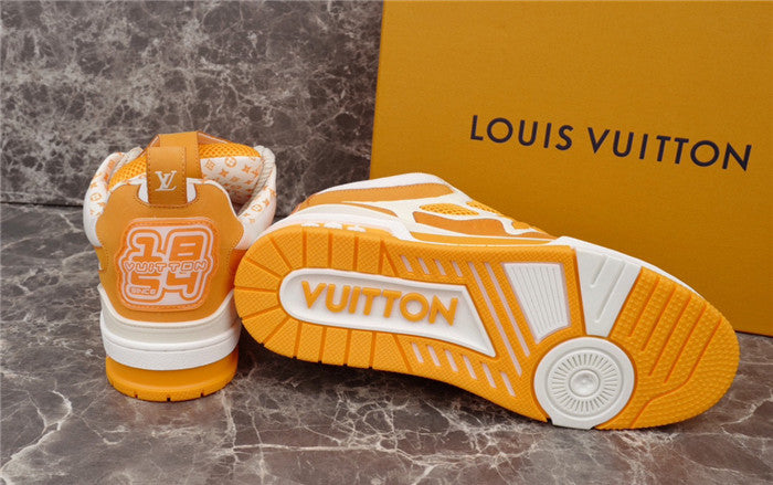 Baskets Louis Vuitton LV Skate jaunes et blanches 