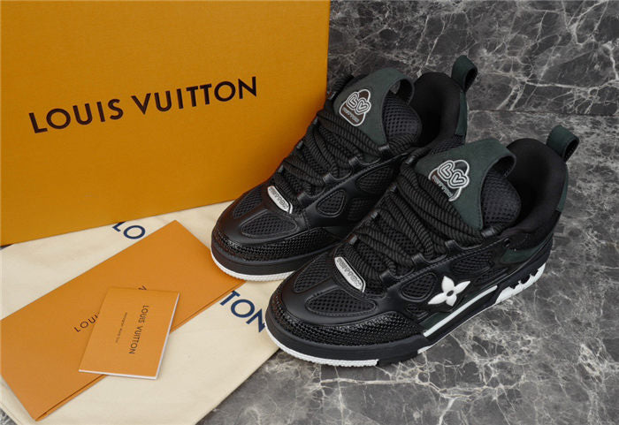 Baskets Louis Vuitton LV Skate noires et blanches