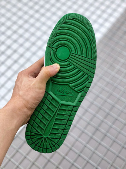 JORDAN 1 LOW x VERT PIN 