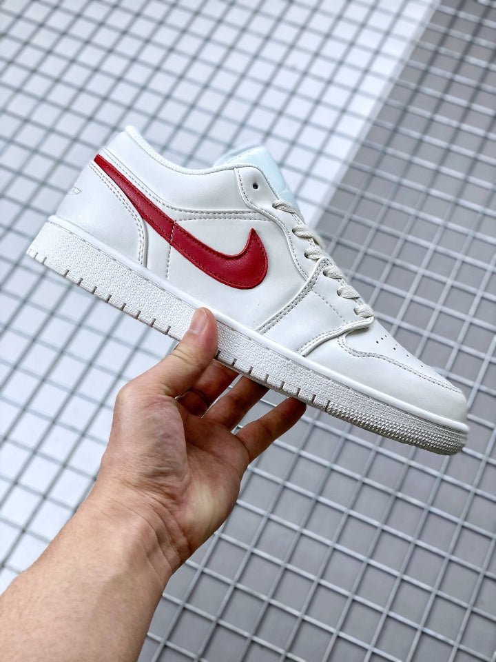 JORDAN 1 LOW x WHITE UNIVERSITY RED 
