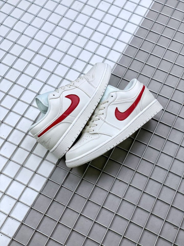 JORDAN 1 LOW x WHITE UNIVERSITY RED 