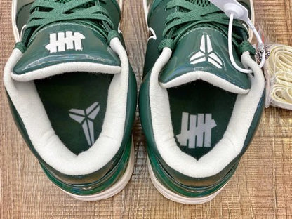 NIKE KOBE 4 x MILWAUKEE BUCKS INVINCIBLES 