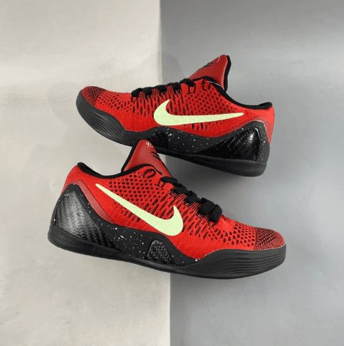 NIKE KOBE 9 x ROUGE UNIVERSITÉ 