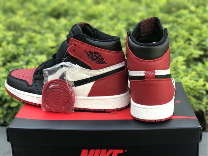 JORDAN 1 RETRO HIGH x BRED TOE 