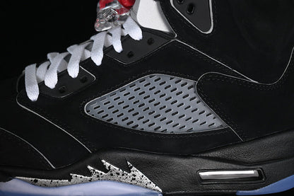 JORDAN RETRO 5 x NOIR MÉTALLISÉ