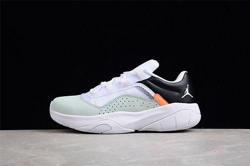 AIR JORDAN 11 CMFT LOW VERT À PEINE/BLANC/NOIR/VERT À PEINE