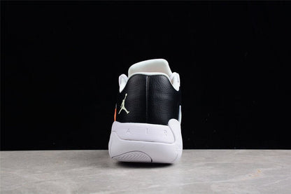 AIR JORDAN 11 CMFT LOW VERT À PEINE/BLANC/NOIR/VERT À PEINE