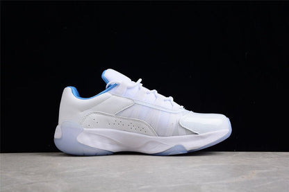AIR JORDAN 11 CMFT LOW BLANC/BLANC/MARINE ARME