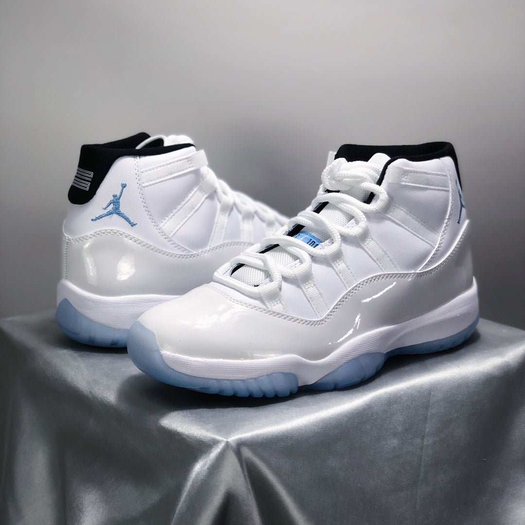 Air Jordan 11 « Legend Blue »