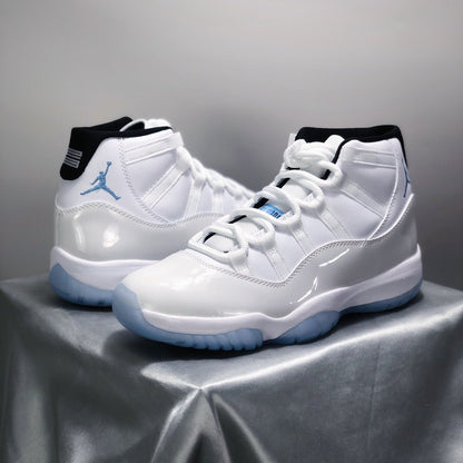 Air Jordan 11 « Legend Blue »