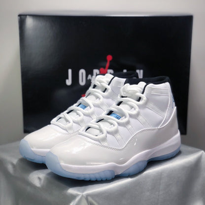 Air Jordan 11 « Legend Blue »