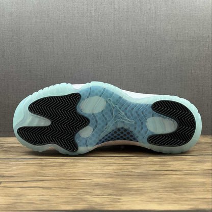 AIR JORDAN 11 RETRO 2014 BLANC/BLANC/BLEU LÉGENDE