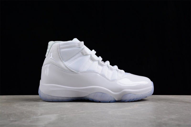 AIR JORDAN 11 RETRO 25E ANNIVERSAIRE BLANC/GRIS
