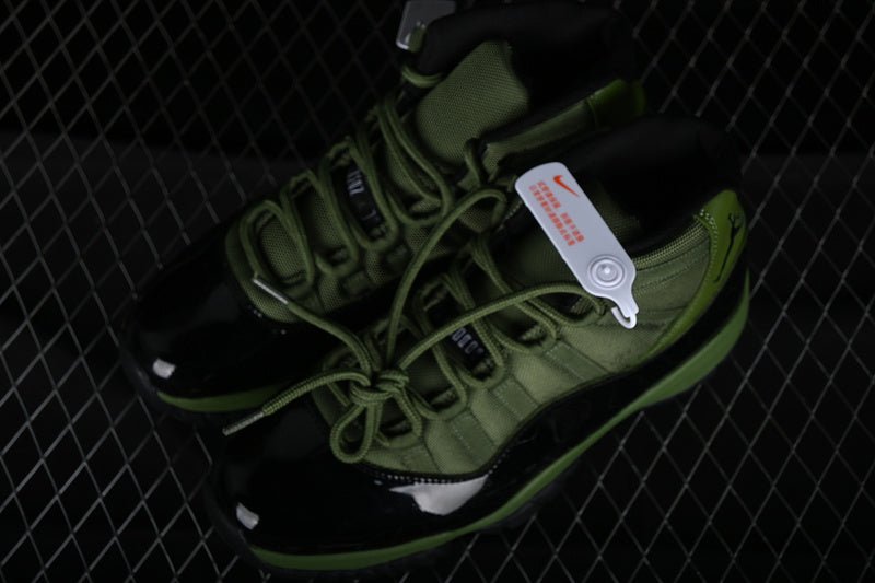AIR JORDAN 11 RETRO NOIR/VERT