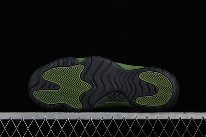 AIR JORDAN 11 RETRO NOIR/VERT