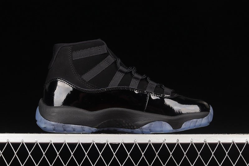 Casquette et robe rétro Air Jordan 11 noir/noir-noir
