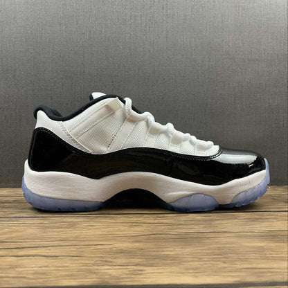 AIR JORDAN 11 RETRO LOW CONCORD BLANC/NOIR