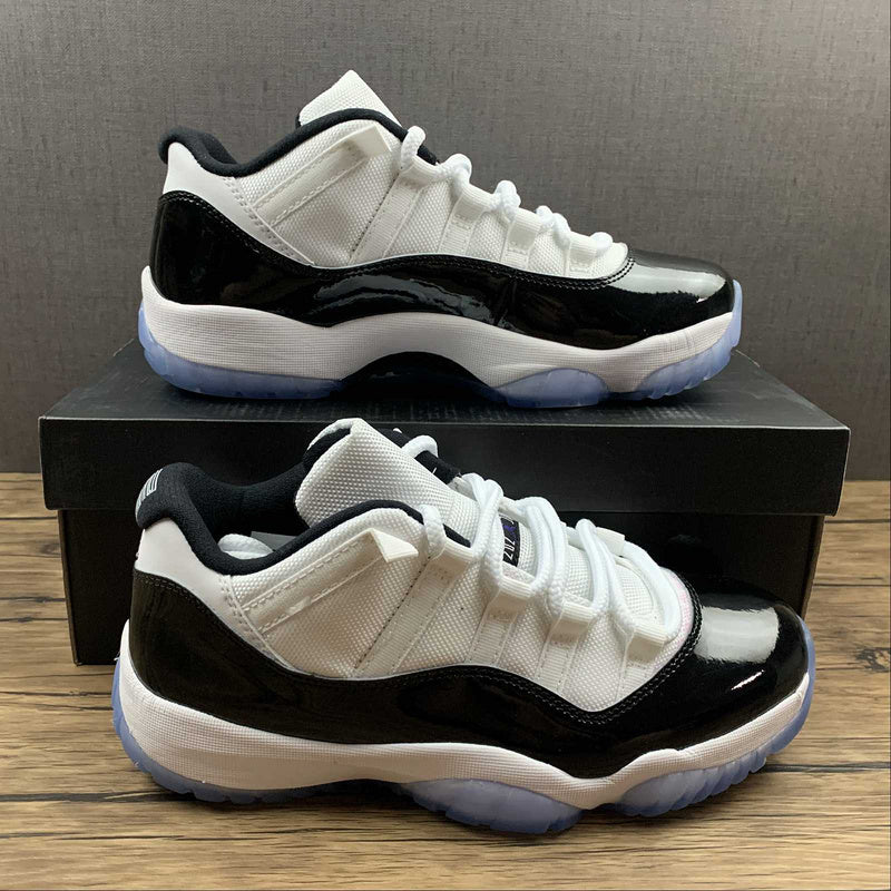 AIR JORDAN 11 RETRO LOW CONCORD BLANC/NOIR