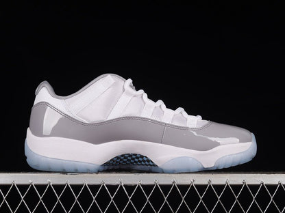 AIR JORDAN 11 RETRO LOW BLANC/BLEU UNIVERSITÉ