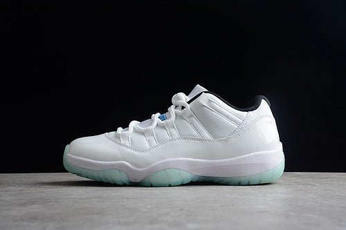 AIR JORDAN 11 RETRO LOW BLANC/BLANC/NOIR/BLEU LÉGENDE