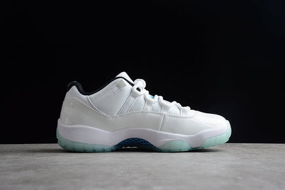 AIR JORDAN 11 RETRO LOW BLANC/BLANC/NOIR/BLEU LÉGENDE