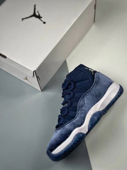 Air Jordan 11 rétro « Midnight Navy » 